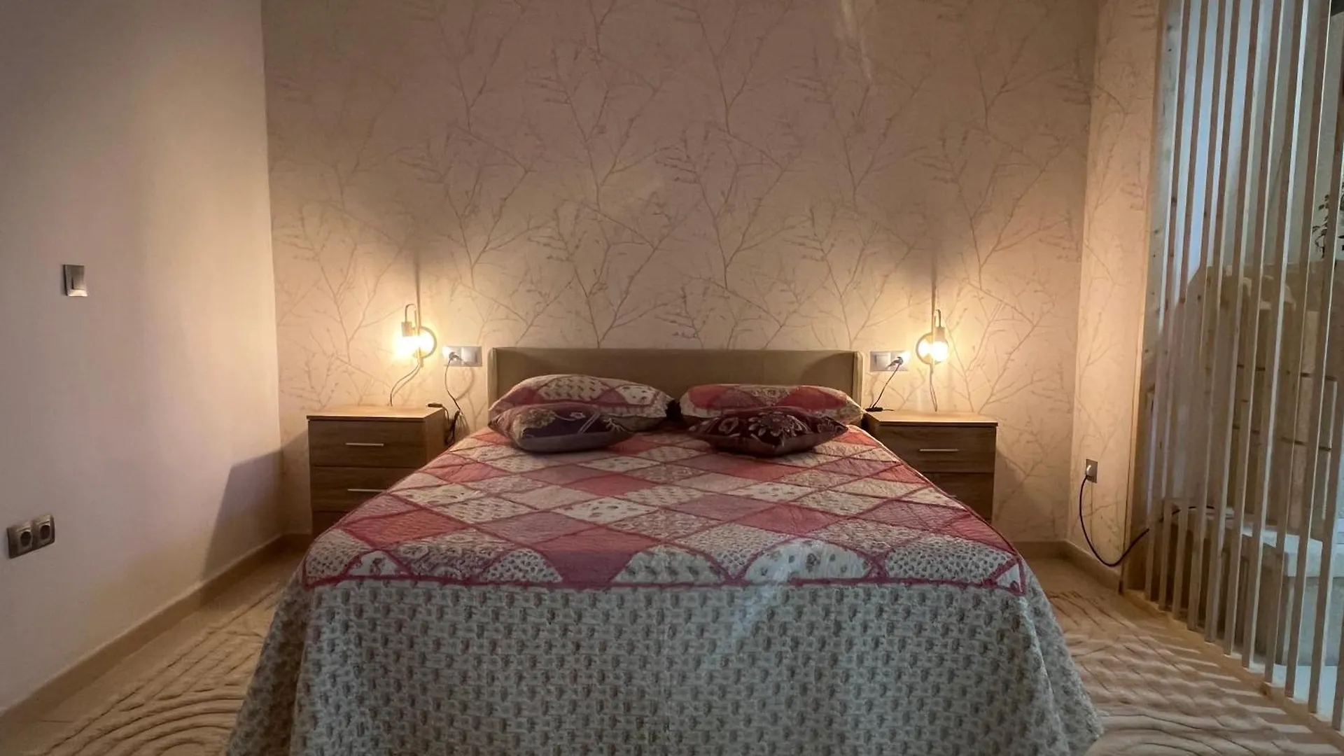 Loft Huetor Santillan Homestay